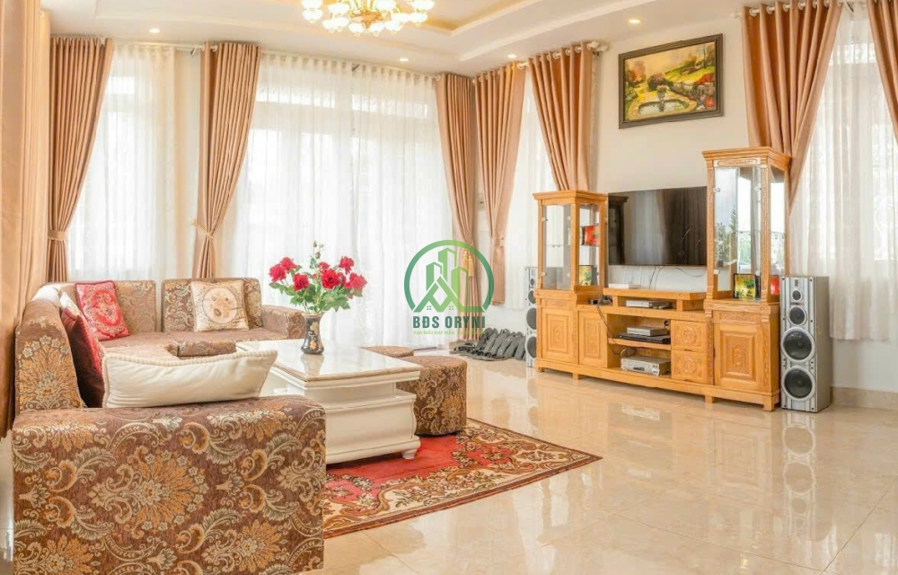 Villa 316m² – Nguyễn Phi Ỷ Lan, P7