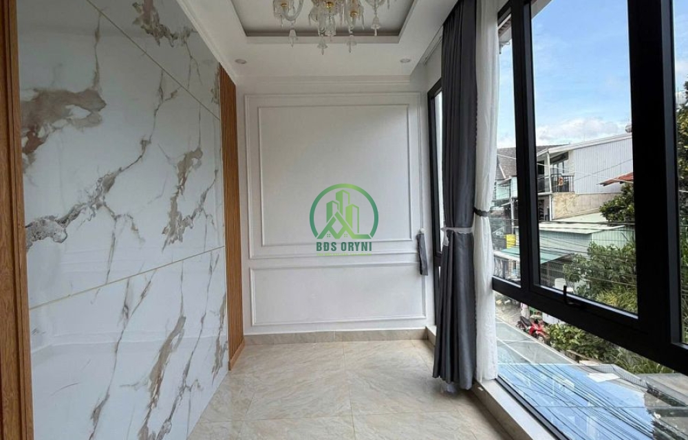 CẦN BÁN NHÀ MẶT TIỀN ĐƯỜNG NGUYỄN TRUNG TRỰC - P4 - ĐÀ LẠT
