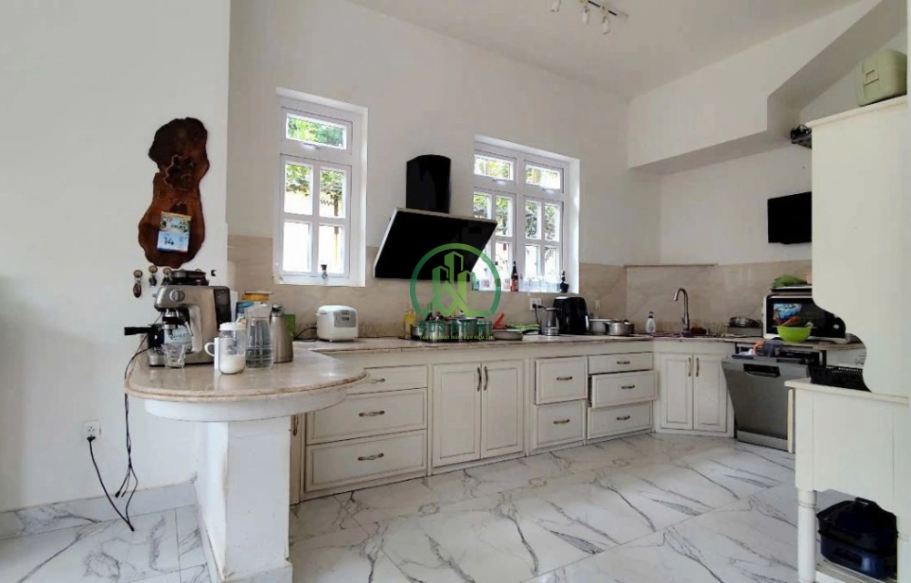 CẦN BÁN BIỆT THỰ ĐẸP GÓC 2 MẶT TIỀN KQH VIỆN NGHIÊN CỨU HẠT NHÂN - P10 - ĐÀ LẠT