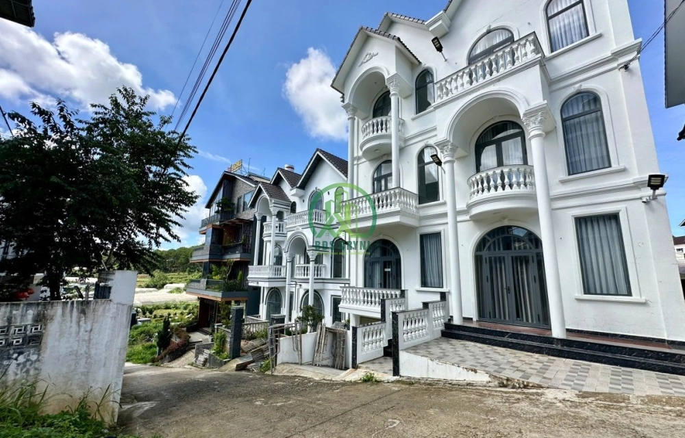 CẦN BÁN ĐẤT XÂY DỰNG KHU BIỆT THỰ VẠN THÀNH - PHƯỜNG 5 - ĐÀ LẠT