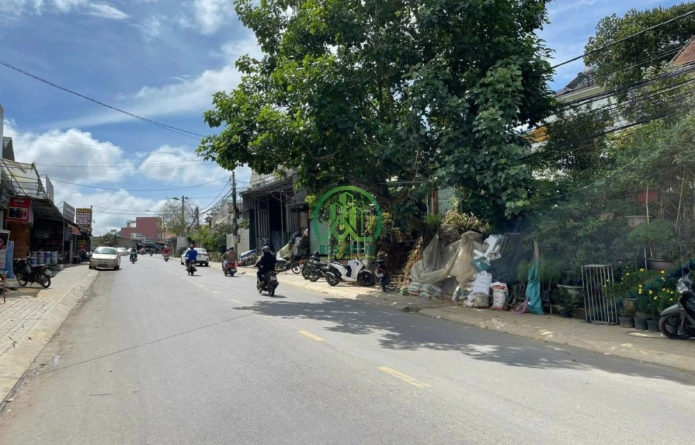 CẦN BÁN ĐẤT BIỆT THỰ MẶT TIỀN ĐƯỜNG MÊ LINH - PHƯỜNG 9 - ĐÀ LẠT