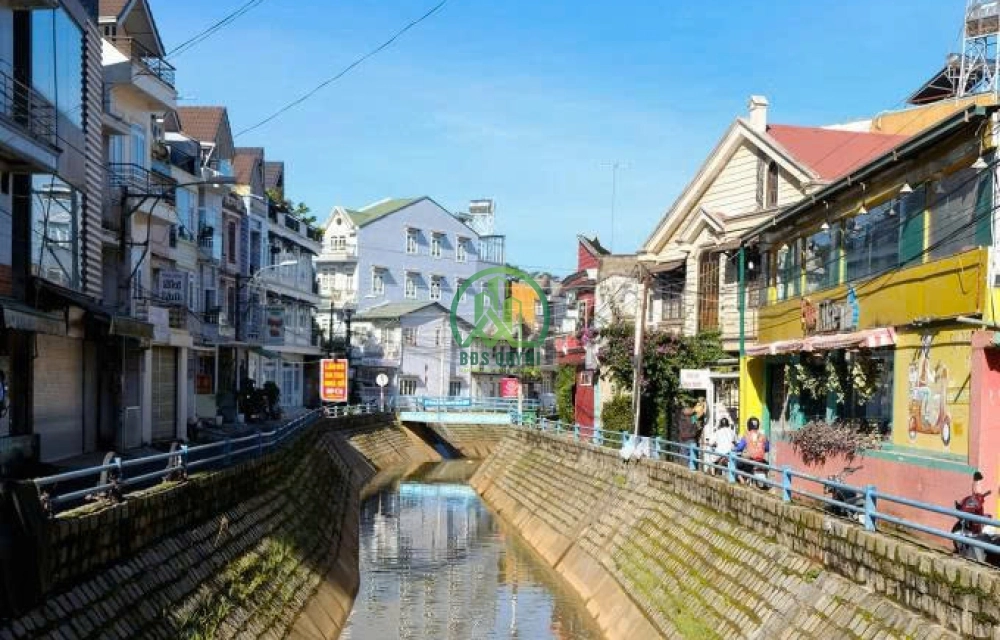 CẦN BÁN ĐẤT TẶNG NHÀ ĐƯỜNG PHAN ĐÌNH PHÙNG - PHƯỜNG XUÂN HƯƠNG - ĐÀ LẠT