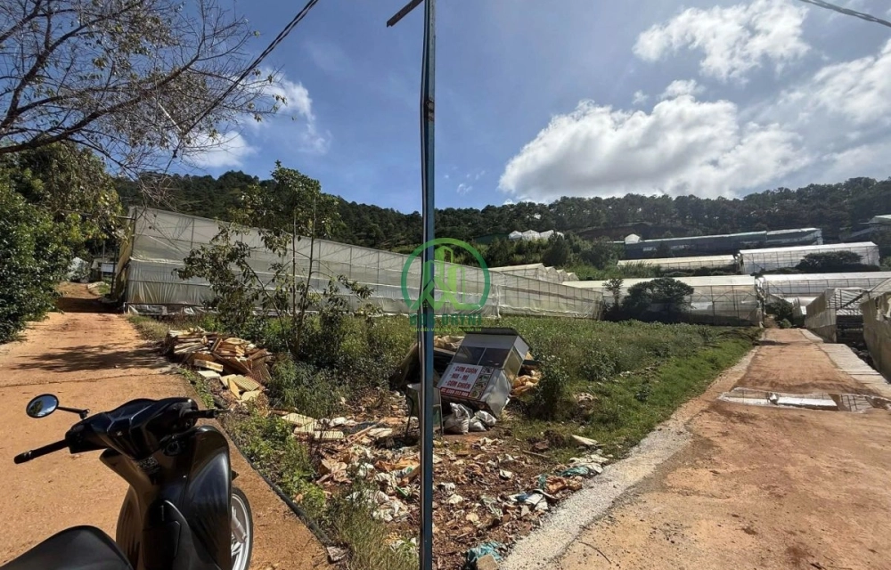 CẦN BÁN LÔ GÓC 2 MẶT TIỀN KHU HÒN BỒ THÁI PHIÊN - PHƯỜNG LÂM VIÊN (P12 CŨ) - ĐÀ LẠT