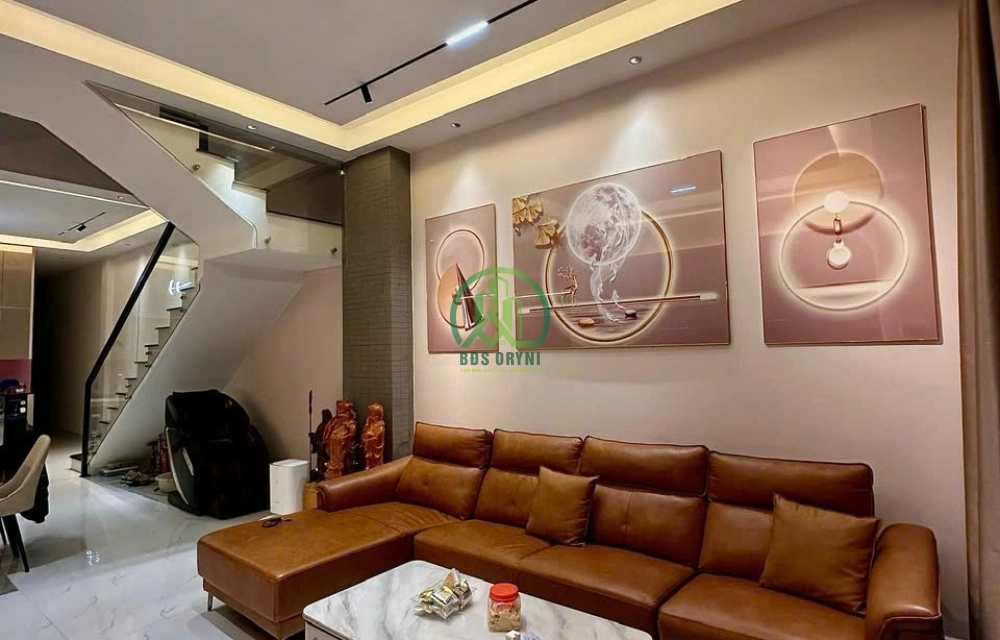 BÁN NHÀ LIÊN KẾ ĐẸP ĐƯỜNG MÊ LINH - PHƯỜNG LÂM VIÊN (P9 CŨ) - ĐÀ LẠT