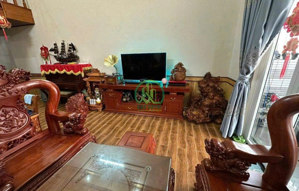 CẦN BÁN GẤP NHÀ Ô TÔ ĐƯỜNG NGÔ GIA TỰ - P. LÂM VIÊN- ĐÀ LẠT