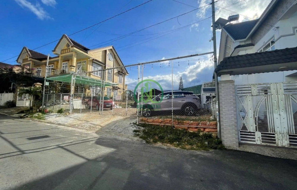 CẦN BÁN ĐẤT MẶT TIỀN ĐƯỜNG ĐẶNG THÁI THÂN- ĐÀ LẠT 