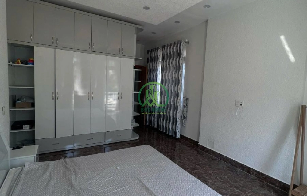 BÁN NHÀ 3 MẶT TIỀN KQH LAM SƠN NGÔ QUYỀN- ĐÀ LẠT 