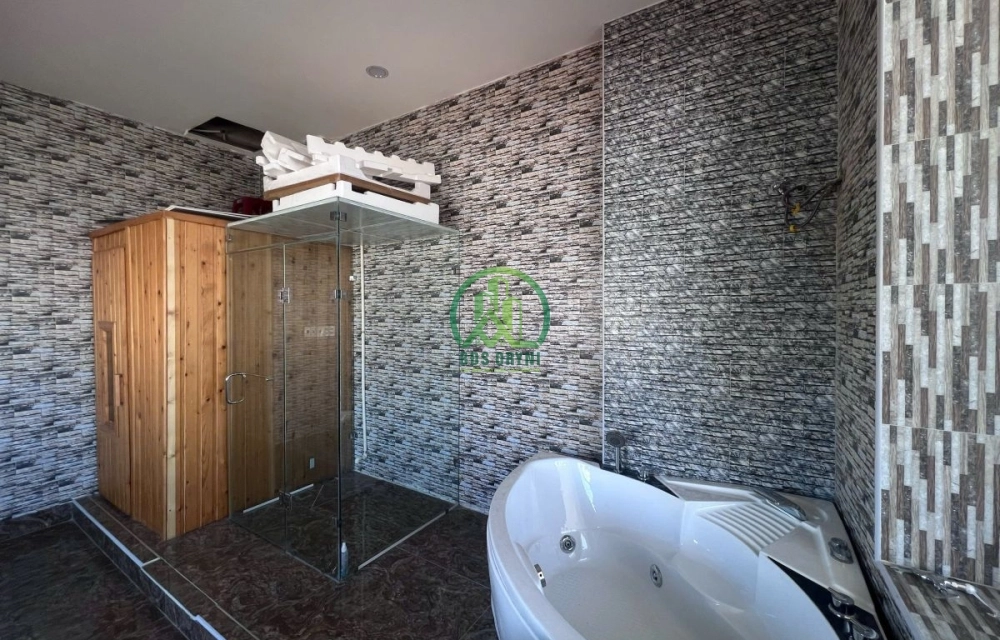 BÁN NHÀ 3 MẶT TIỀN KQH LAM SƠN NGÔ QUYỀN- ĐÀ LẠT 