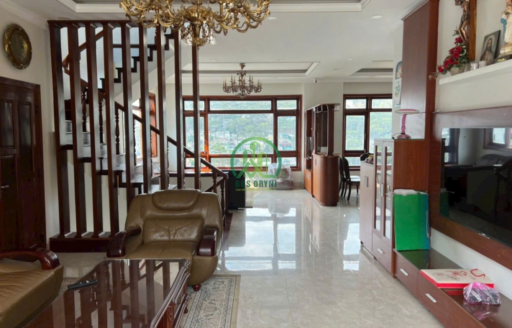 CẦN BÁN CĂN BIỆT THỰ VIEW SIÊU ĐẸP NẰM GIỮA TRUNG TÂM NGAY ĐẦU ĐƯỜNG ĐẶNG THÁI THÂN