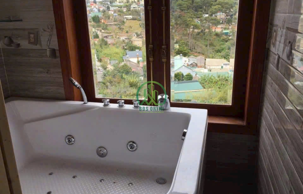 CẦN BÁN CĂN BIỆT THỰ VIEW SIÊU ĐẸP NẰM GIỮA TRUNG TÂM NGAY ĐẦU ĐƯỜNG ĐẶNG THÁI THÂN