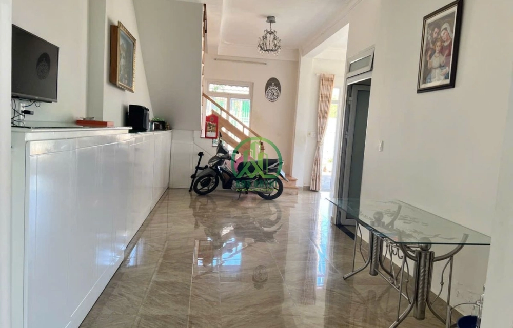 CẦN BÁN BIỆT THỰ 2 MẶT TIỀN ĐƯỜNG TRẦN QUANG KHẢI, P. LÂM VIÊN - ĐÀ LẠT.