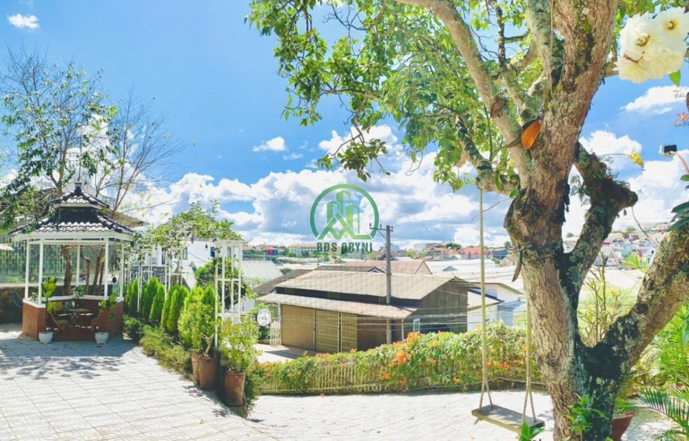 CẦN BÁN BIỆT THỰ MẶT TIỀN ĐƯỜNG TÔ HIỆU, P. LANGBIANG - ĐÀ LẠT