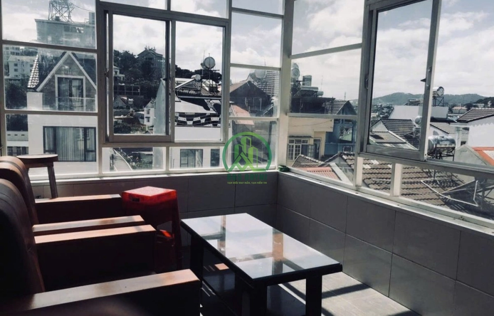CẦN CHO THUÊ NHÀ MẶT TIỀN TÔ HIẾN THÀNH, P.XUÂN HƯƠNG - ĐÀ LẠT (P3)