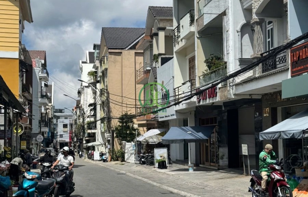 CẦN BÁN ĐẤT 3 MẶT TIỀN ĐƯỜNG NGUYỄN LƯƠNG BẰNG - P. XUÂN HƯƠNG - ĐÀ LẠT (P2)