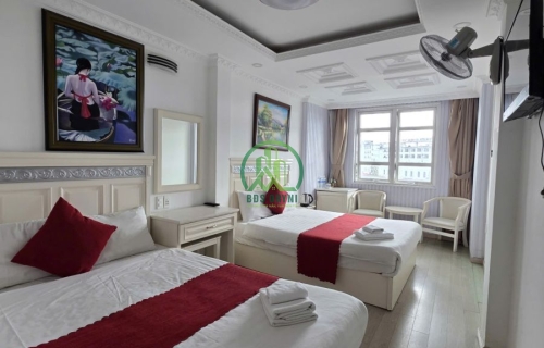 GIẢM GIÁ BÁN KHÁCH SẠN 2 MẶT TIỀN NGUYỄN CHÍ THANH - ĐÀ LẠT
