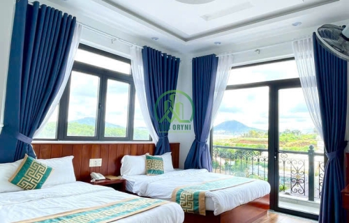BÁN KHÁCH SẠN VIEW ĐẸP Ở TRUNG TÂM ĐÀ LẠT ĐƯỜNG HÙNG VƯƠNG PHƯỜNG XUÂN TRƯỜNG(P11 CŨ) ĐÀ LẠT