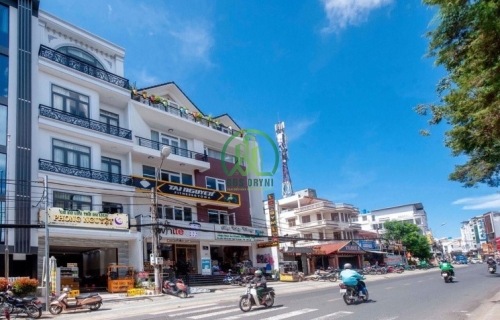 CẦN BÁN LÔ ĐẤT MẶT TIỀN ĐƯỜNG BÙI THỊ XUÂN - P2 - ĐÀ LẠT