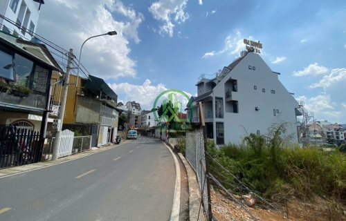 CẦN BÁN ĐẤT MẶT TIỀN HẺM 27 LÊ HỒNG PHONG - P4 - TP ĐÀ LẠT 