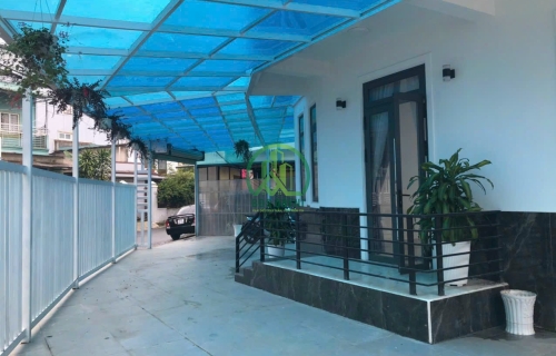 CẦN BÁN NHÀ MẶT TIỀN ĐƯỜNG NGUYỄN AN NINH P6