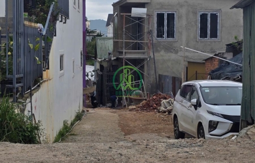 CẦN BÁN NHÀ MỚI XÂY ĐƯỜNG CAO THẮNG, PHƯỜNG CAM LY - ĐÀ LẠT