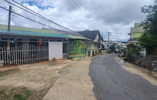 Cần bán nhà mặt tiền đường chính Tự Tạo. Phường 11. Đà Lạt 