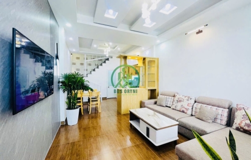 BÁN NHÀ MỚI ĐƯỜNG CAO THẮNG. P7 . ĐÀ LẠT