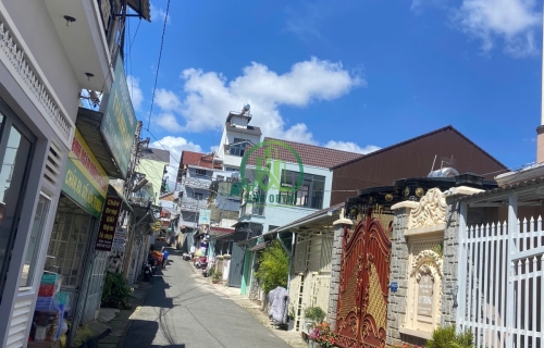 BÁN NHÀ SỔ RIÊNG XÂY DỰNG GIÁ RẺ TẠI P9 TP ĐÀ LẠT 