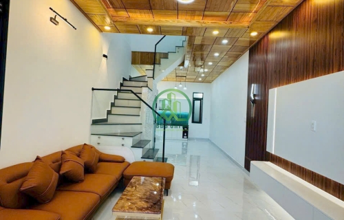 CẦN BÁN NHÀ MỚI NGAY TRUNG TÂM ĐƯỜNG CAO THẮNG - P7 - ĐÀ LẠT