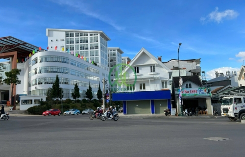 CẦN BÁN ĐẤT TẶNG NHÀ ĐƯỜNG TRẦN PHÚ- P3- ĐÀ LẠT