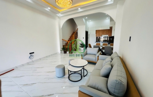 CẦN BÁN NHÀ MỚI ĐƯỜNG MAI HẮC ĐẾ - PHƯỜNG 6- ĐÀ LẠT