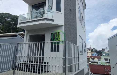 CHÍNH CHỦ GỬI BÁN NHÀ VIEW THÔNG ĐƯỜNG NGÔ QUYỀN - PHƯỜNG 6 - ĐÀ LẠT