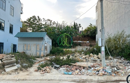 CẦN BÁN ĐẤT 2 MẶT TIỀN LÔ E32 KQH PHẠM HỒNG THÁI - P10 - ĐÀ LẠT