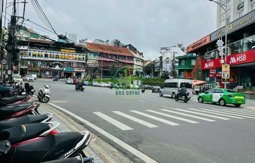 NHÀ MẶT TIỀN ĐƯỜNG PHAN ĐÌNH PHÙNG - P1 - ĐÀ LẠT