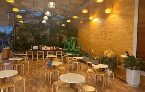 CẦN BÁN QUÁN CÀ PHÊ VỊ TRÍ ĐẮC ĐỊA TẠI ĐƯỜNG VẠN THÀNH - P5 - ĐÀ LẠT