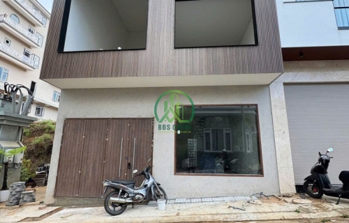 CẦN BÁN NHÀ FULL NỘI THẤT HIỆN ĐẠI MẶT ĐƯỜNG AN SƠN- P4- ĐÀ LẠT