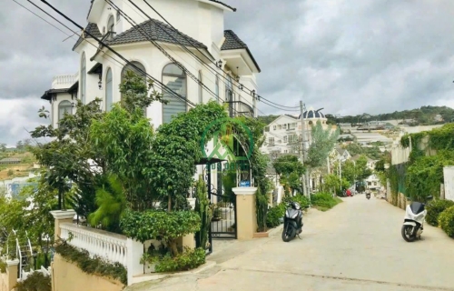 CẦN BÁN ĐẤT BIỆT THỰ 2 MẶT HẺM ĐƯỜNG TRỊNH HOÀI ĐỨC - P11 - ĐÀ LẠT