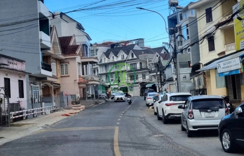 CẦN BÁN NHÀ MẶT TIỀN ĐƯỜNG THÔNG THIÊN HỌC, P. XUÂN HƯƠNG - ĐÀ LẠT