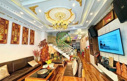 NHÀ 4 TẦNG VIEW ĐẸP – PHÙ ĐỔNG THIÊN VƯƠNG, ĐÀ LẠT 